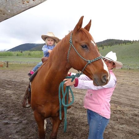 Parade Rest Ranch West Yellowstone Exterior foto