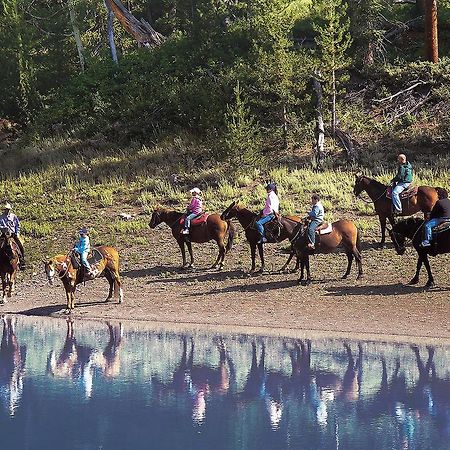 Parade Rest Ranch West Yellowstone Exterior foto