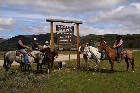 Parade Rest Ranch West Yellowstone Exterior foto
